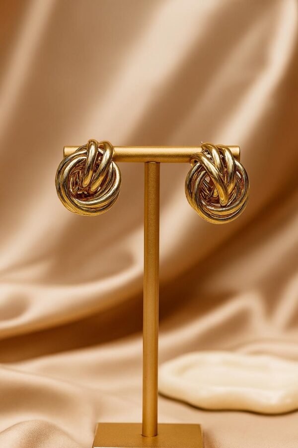 IMG-20251017-WA0028 Boucles nouées